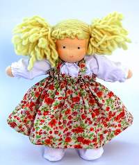 BONECA PEQUENA LOIRA